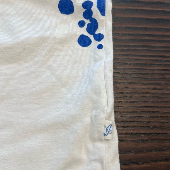 Oliver & Rain White Graphic T-Shirt with Blue Octopus 
Size: 5T - Picture 4 of 5